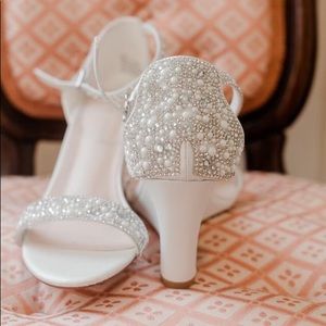 Gorgeous open toed bridal wedge